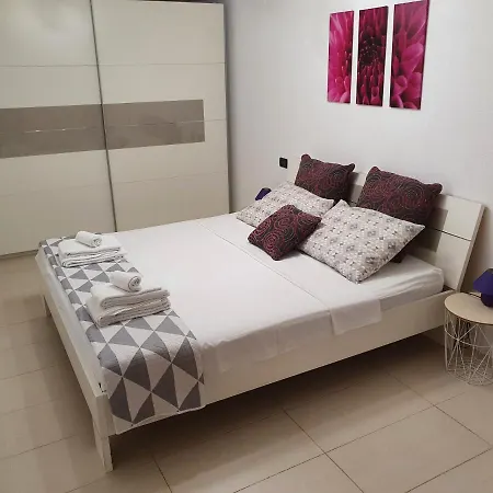 Chuck Apartment Vrh (Krk)