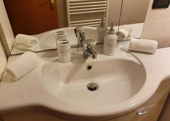 Chuck Διαμέρισμα *